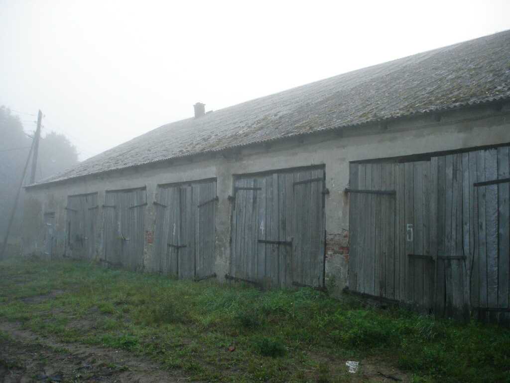 A few numbered bays