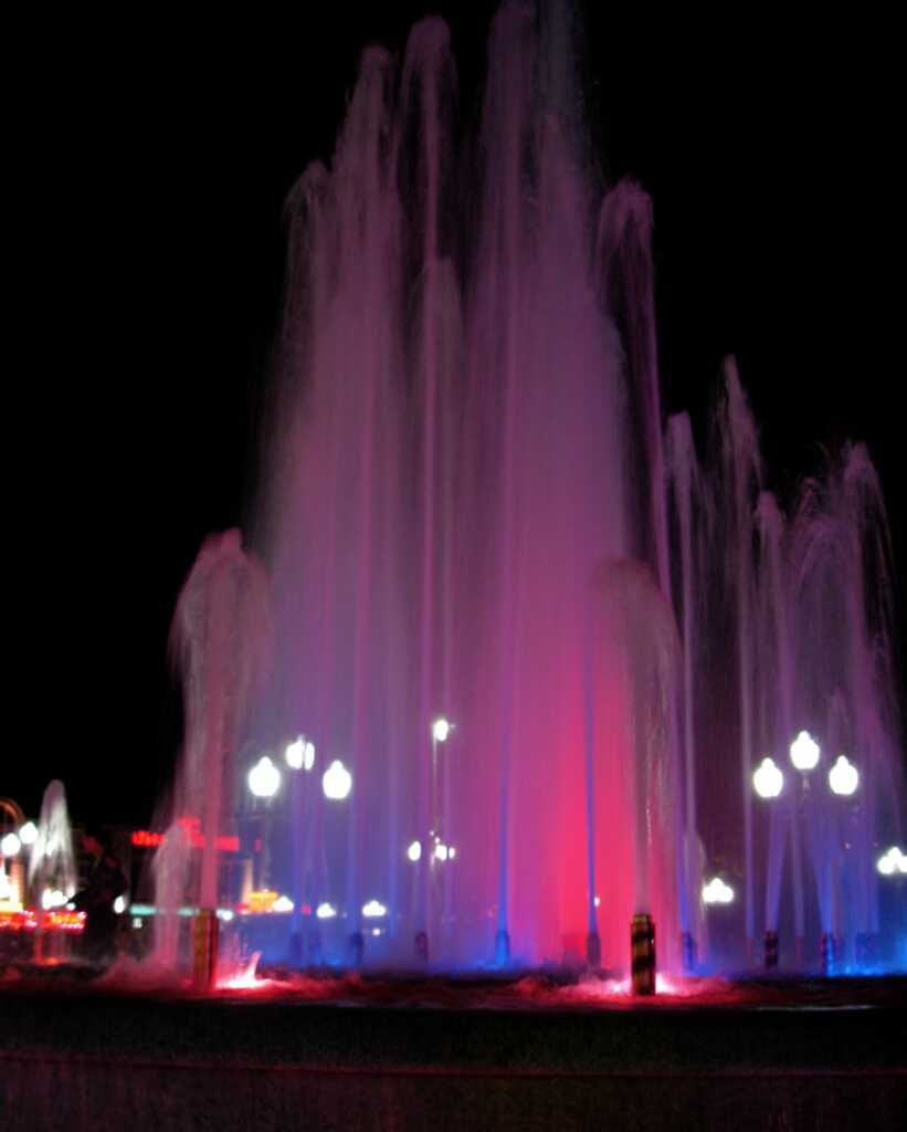 Circular fountain
